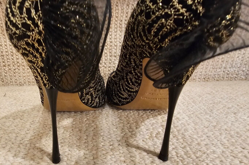 NICHOLAS KIRKWOOD Black & Metallic Gold Ruffle Lace Stiletto Pumps - Size 37.5 - Picture 5 of 7