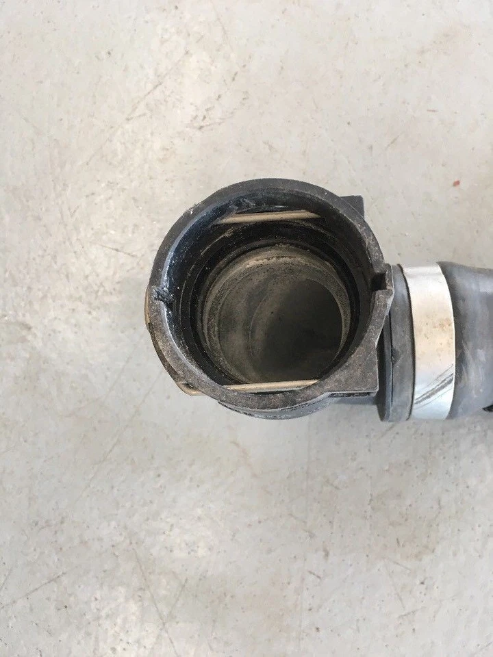 Шланг радиатора охлаждающей жидкости 2011-2017 VOLKSWAGEN CC 3C0122101ES - Изображение 3 из 4