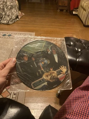 THE WHO  ATHENA/A MAN IS A MAN   7" PICTURE DISC Sealed 45