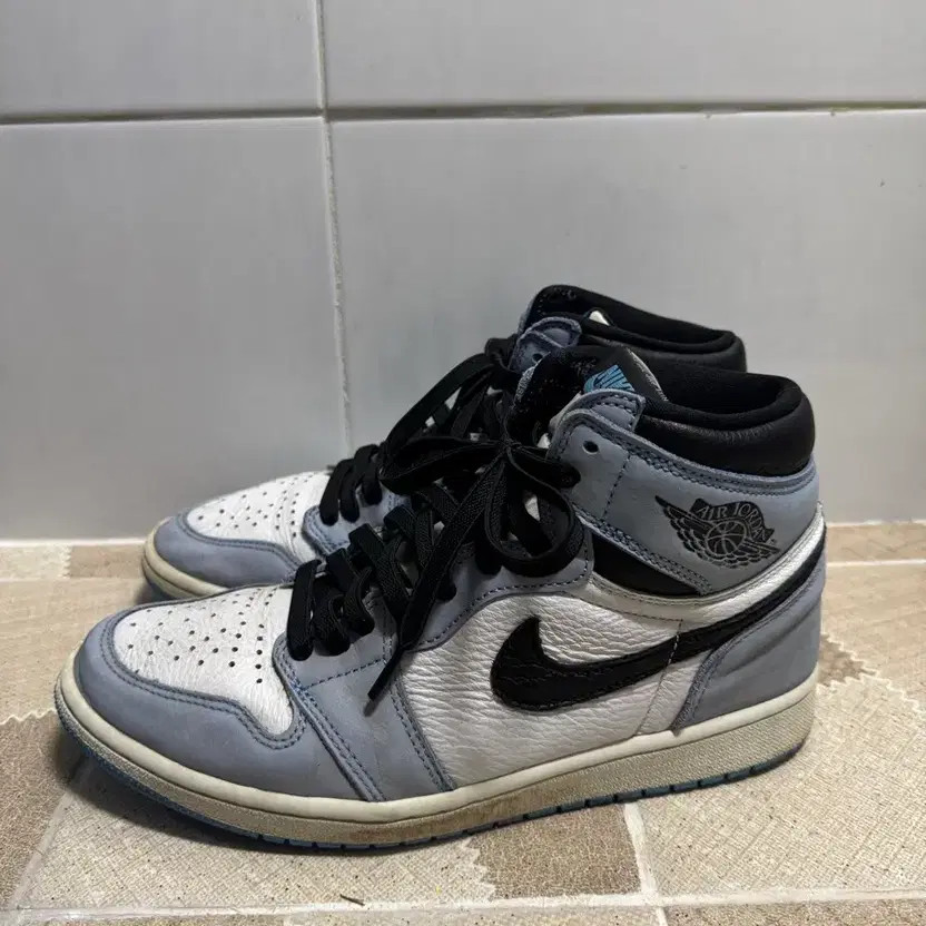 Nike Air Jordan 1 University Blue 270 Sneakers thumbnail 5