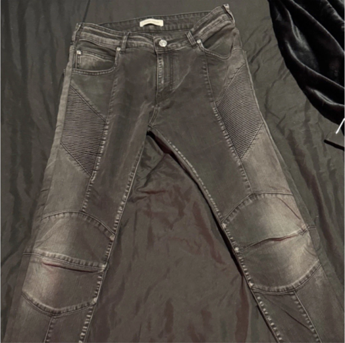 Jean Balmain Authentique Taille 36 - Coupe Droite, Couleur Noir - État Occasion Très Bon
