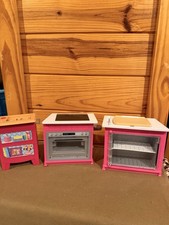 Lot Of 3 Barbie Kitchen Appliances- Stove Lights And Sounds Needs Batteries