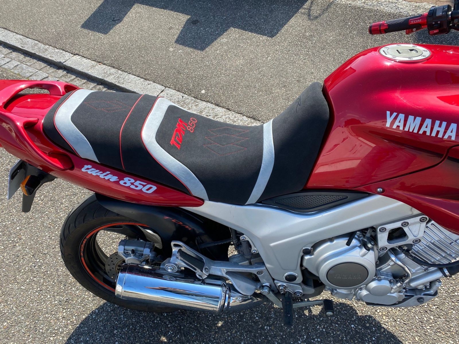 Housse de siège Yamaha TDM 850 idéale pour vos longs voyages et duos
