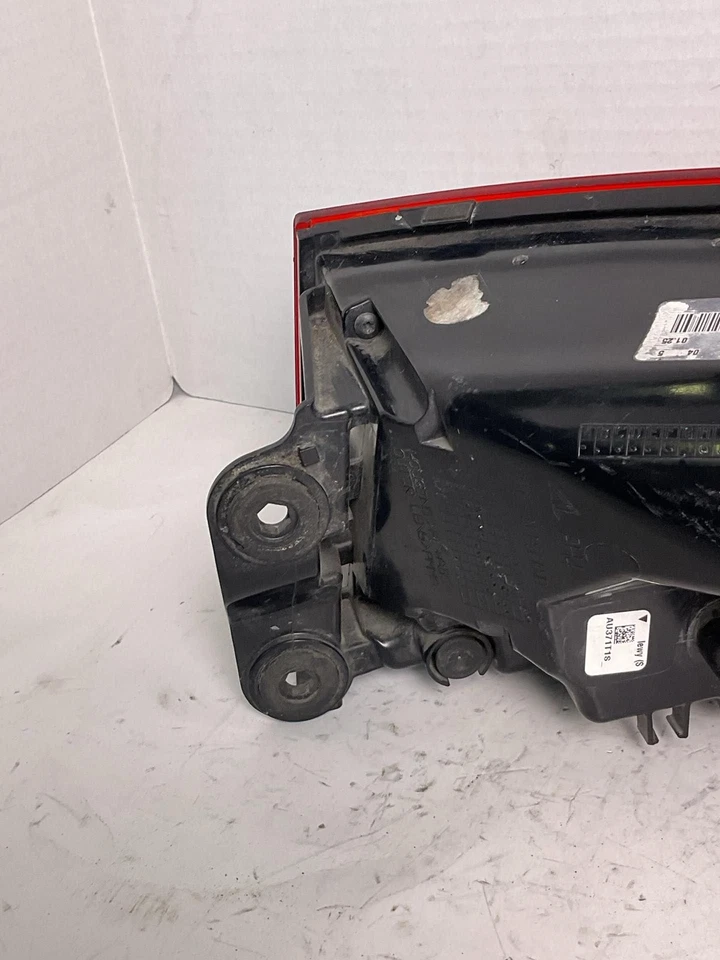 Conjunto luz trasera AUDI A3 izquierda 15 16 Foto 4 de 4