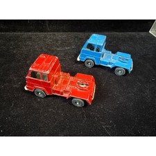 (2) Vintage Tootsietoy Semi Truck Cab Set Red and Blue Diecast Metal Made in USA