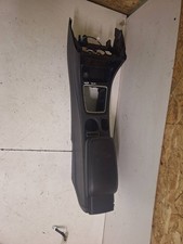 Mercedes-Benz A W176 2013 Alle Armlehne A1768460069 TIN30888