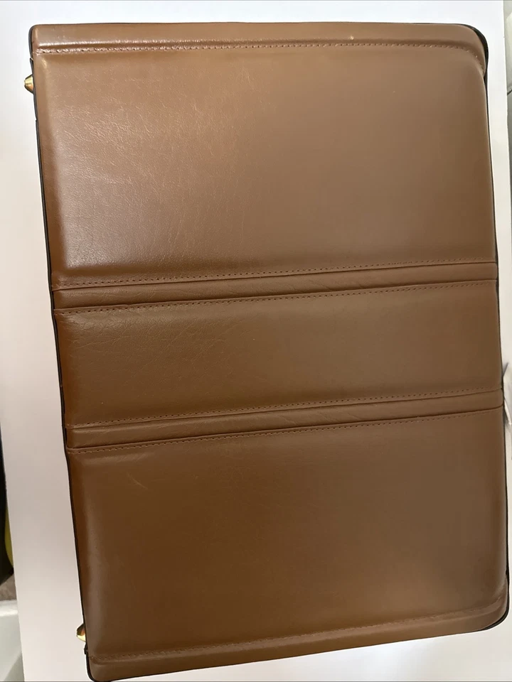 McKlein 80464 Coughlin 80464- Brown Leather Expandable Attache Case - Image 4 of 4