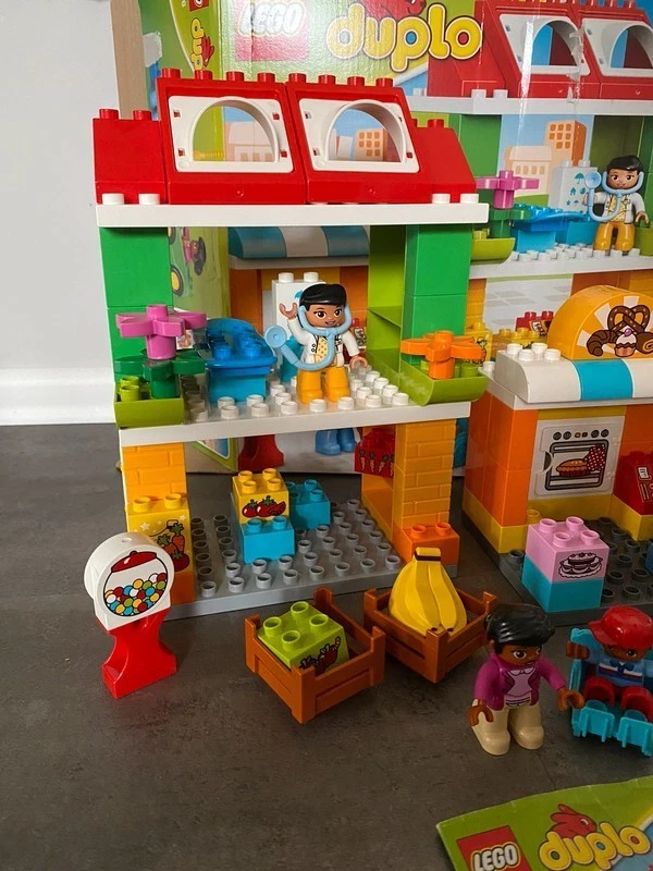 Lego Duplo Stadtviertel 10836 Werkstatt Bäcker Gemüsehändler Augenarzt Wohnung - Bild 2 von 4