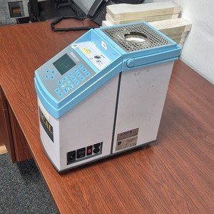 Druck DBC650 TS Temperature Calibrator w/ Case, 85-265VAC 50/60Hz CAT II