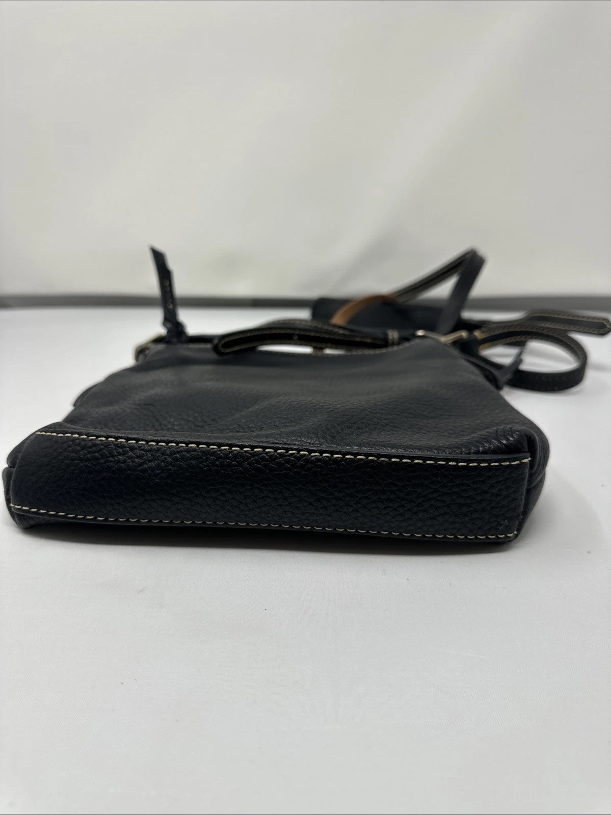 DOONEY & BOURKE Borsa a tracolla Dooney and Bourke in pelle di ciottoli con piccola zip Navy