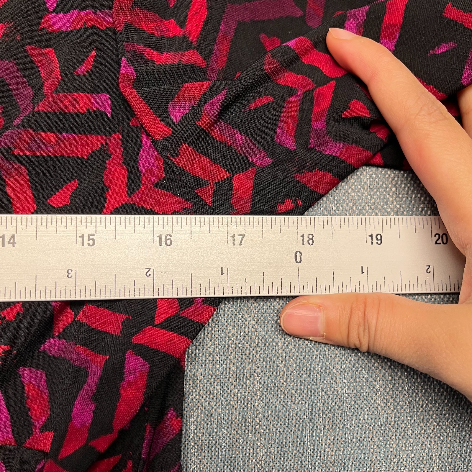 Lauren Ralph Lauren Women’s Sheath Dress Size 12 Pink Ruched Surplice Faux Wrap thumbnail 5