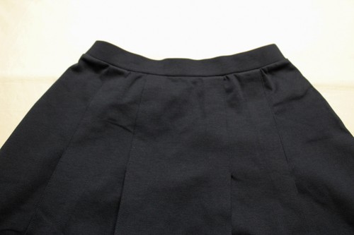 Lands' End Girl's Uniform Ponte Pleat Knee-Length Skirt CA4 Classic Navy Size 12 - Picture 2 of 3