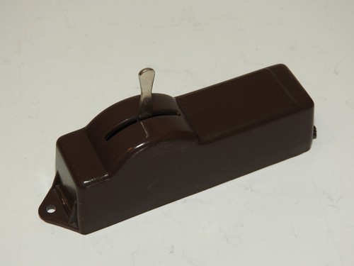LIONEL BROWN ELECTRIC SWITH TRACK CONTROLLER - Picture 2 of 6