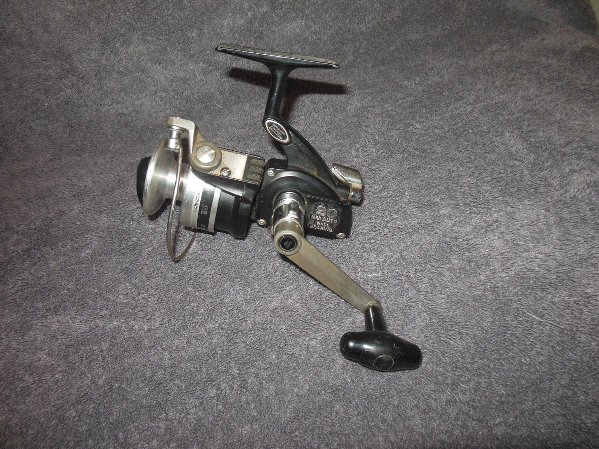 Vintage Olympic HM-20 Auto Ball Bearing Spinning Reel RARE! Nice 