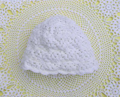 INFANTS 0-3 MONTHS VINTAGE WHITE HAND-CROCHETED HAT w/A SOFT COTTON KNIT LINING