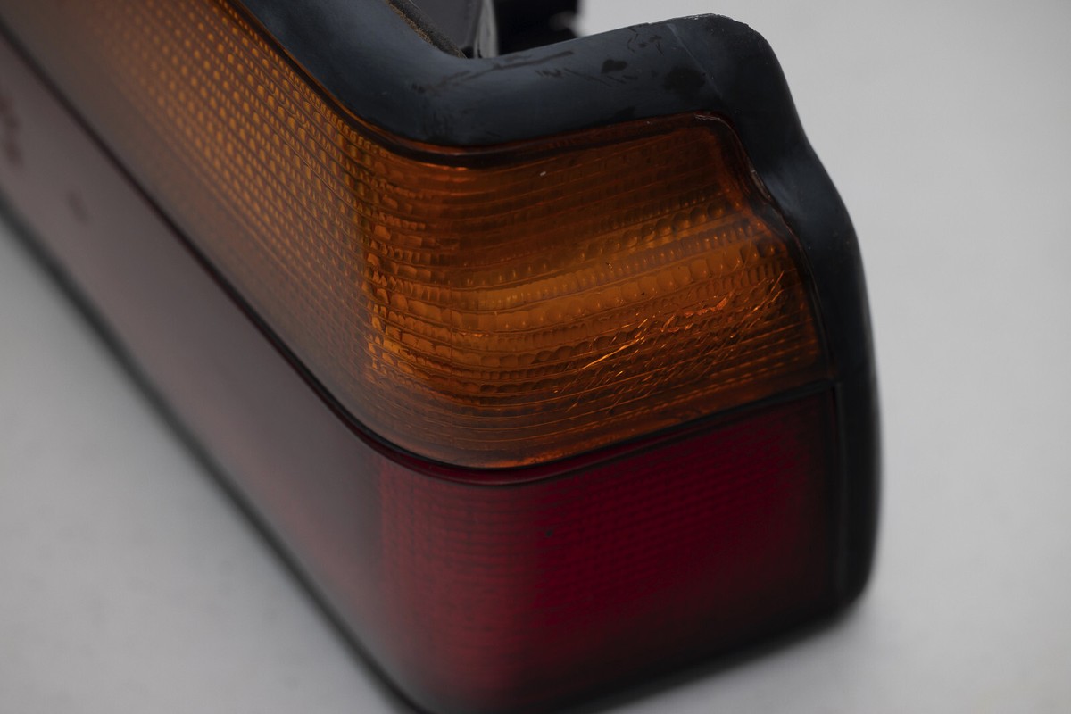 oe VW 91-93 FOX sedan right passenger side taillight tail oe VW 91-93 FOX sedan right passenger side taillight tail