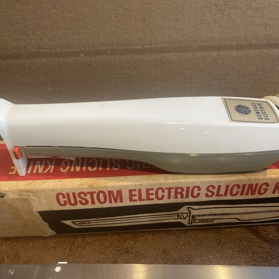 Cuchillo de rebanar eléctrico personalizado de cocina GE General Electric EK15 de colección. unteste Foto 4 de 4