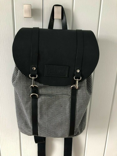 Jack Wills Dark Navy \u0026 White 