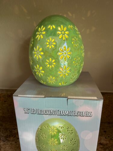 HALLMARK- EASTER DECOR - 5.5" LED IRIDESCENT CERAMIC EASTER EGG - GREEN GLAZED