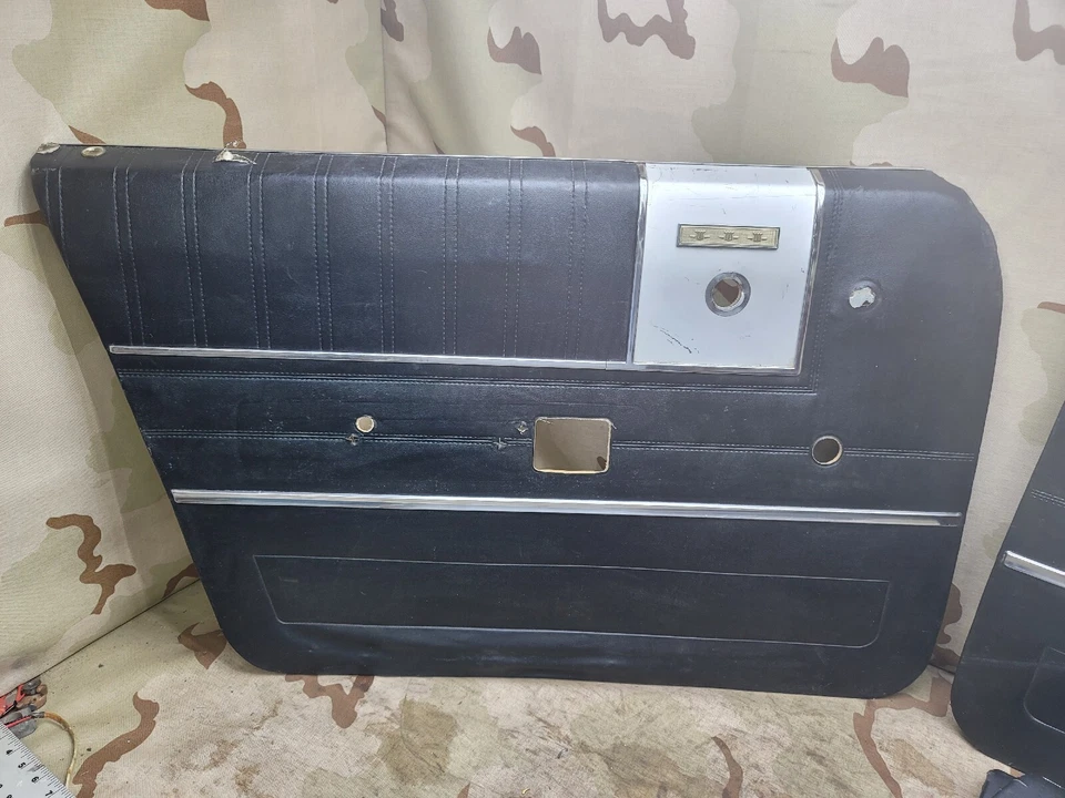 Chrysler Newport 1967 personalizado sedán de 4 puertas paneles interiores de puertas OEM Mopar Foto 3 de 4