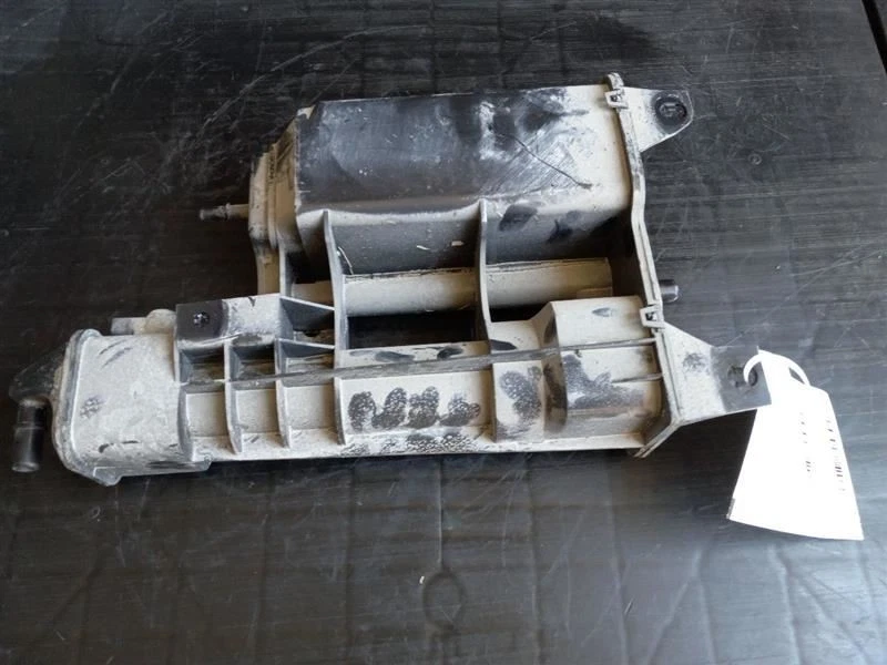 2018 19 20 21 22 23 2024 BUICK ENCLAVE Fuel Vapor Canister 3.6L FWD  - Image 3 of 4