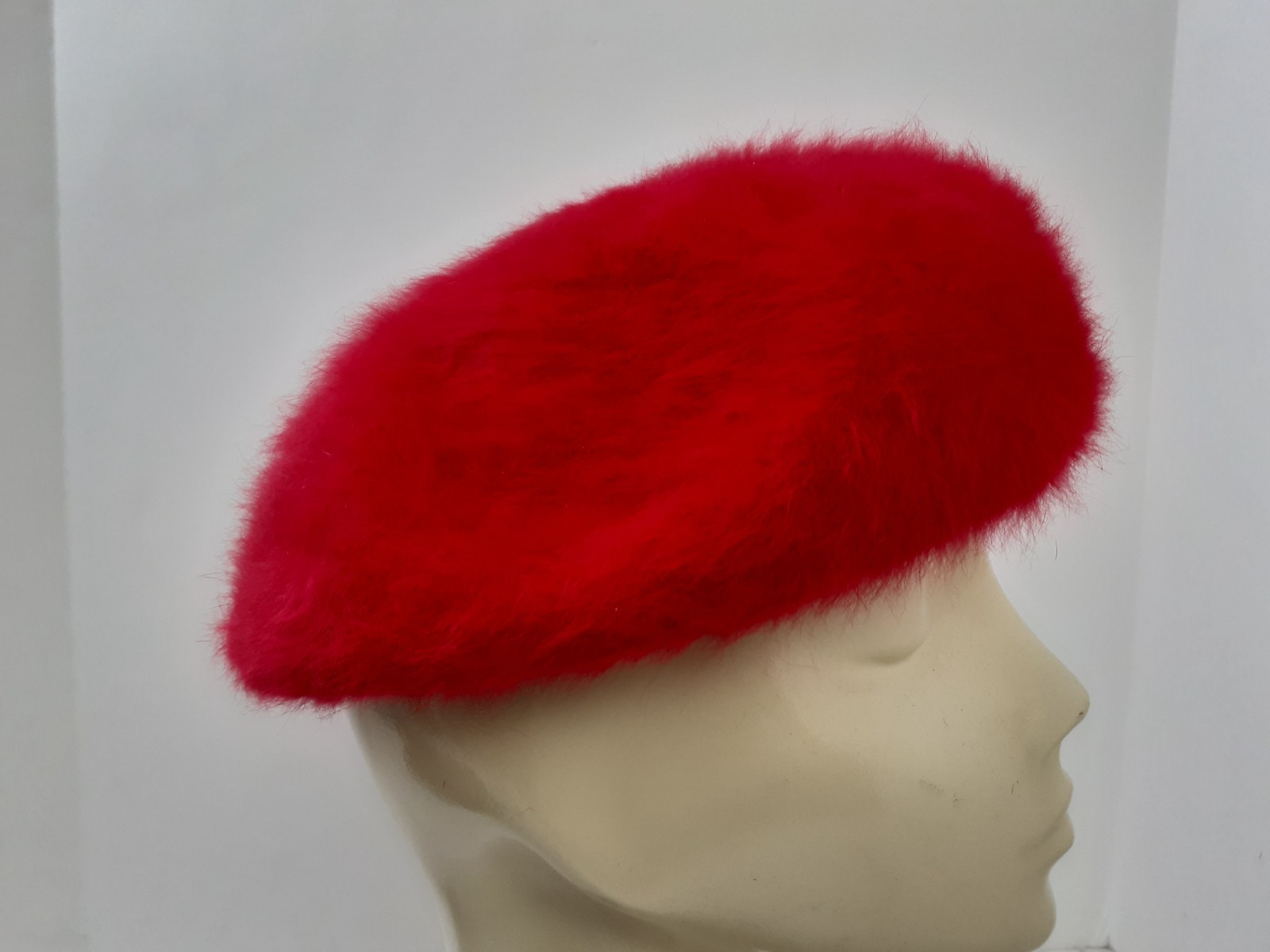 Vintage Kangol Design Red Fuzzy Fur Beret Hat Made In England RARE 326 image 2