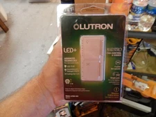 Lutron Maestro MACL-LFQH-WH  Quiet Fan Speed Control & Light Dimmer White 1-Pk