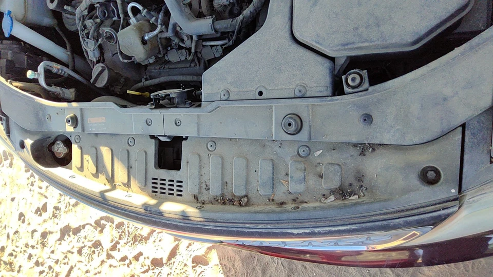 2014 Kia Sorento Top Plastic Cover Above Radiator Support Sight Shield Oem - Image 4 of 4