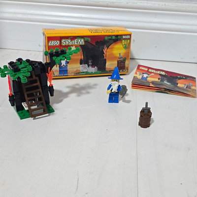LEGO System Castle 6020 Magic Shop Wizard 45pc Complete Set w/ Box, Instructions