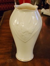 86.  Belleek Butterfly 8