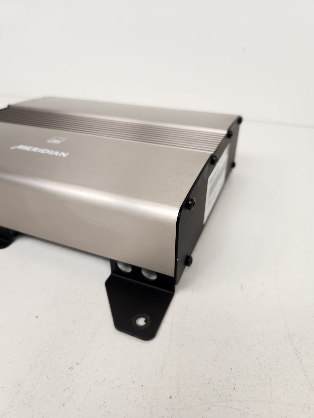McLaren MP4-12C 2012-2014 Amplifier