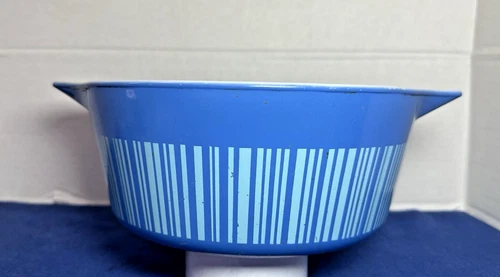 Vintage 1966 PYREX 475B 2 1/2 Quart Blue Stripes Barcode Casserole No Lid
