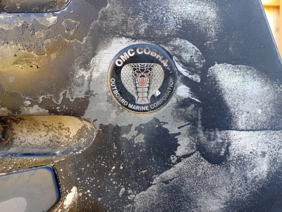 OMC Cobra Genuine OEM Upper Unit 983841 800 Series 1986-1993 Freshwater - Image 3 of 4