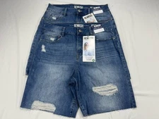 ✅New ✅Lot of 2 ✅Rewash Super High Rise Boyfriend Shorts ✅Vintage Reunion ✅9/29