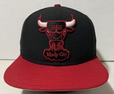 New Era 9FIFTY Chicago Bulls Windy City SnapBack Hat Cap Black/Red Original Fit
