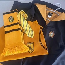 Harry Potter Hufflepuff Robe Scarf Vest Tie 4 Piece Set