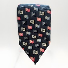 Vineyard Vines Multicolor Fish Flags Silk Nautical Mens Necktie Tie 3.35 Width