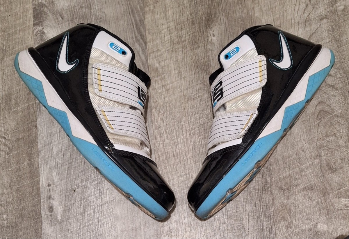 シューズ(男性用) Nike Lebron Zoom Soldier 3 SVSM Nike LeBron Zoom Soldier 3 Sneakers | Flight Club