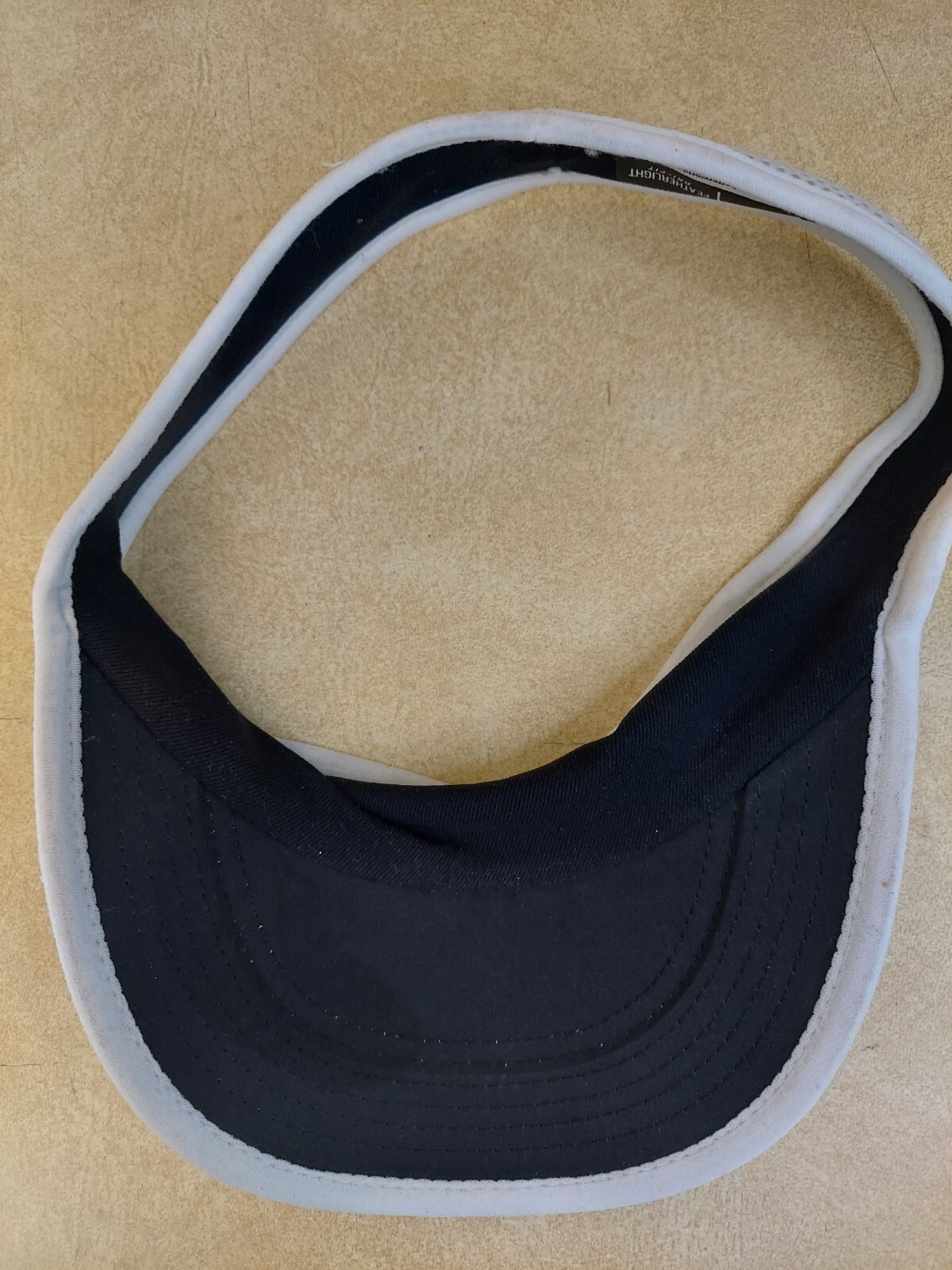Nike Featherlight Visor Womens One Size White Tennis Golf Casual Dri-Fit