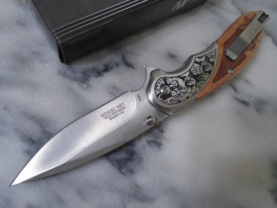 Navaja de bolsillo abierta asistida inquebrantable Mtech carpeta de lujo madera grabada MT-A2006SB Foto 4 de 4