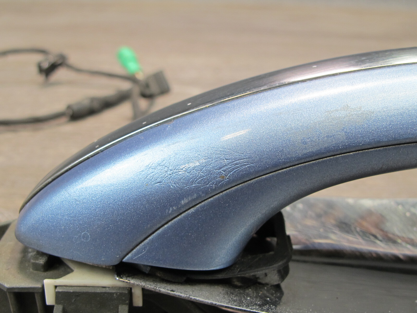 2006-2012 BENTLEY FLYING SPUR FRONT LEFT DRIVER SIDE EXTERIOR DOOR HANDLE BLUE