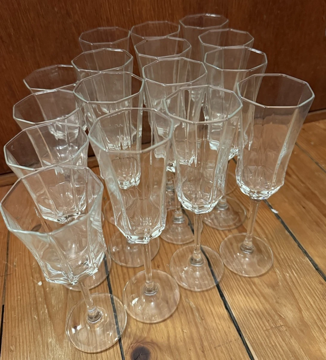 72 Sektgläser 0,1 L Geeicht – REIMS Original Von Arcoroc (Luminarc), Glas