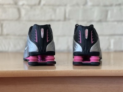 Nike Shox R4 Black Metallic Silver Pinksicle AR3565-012 Women Size