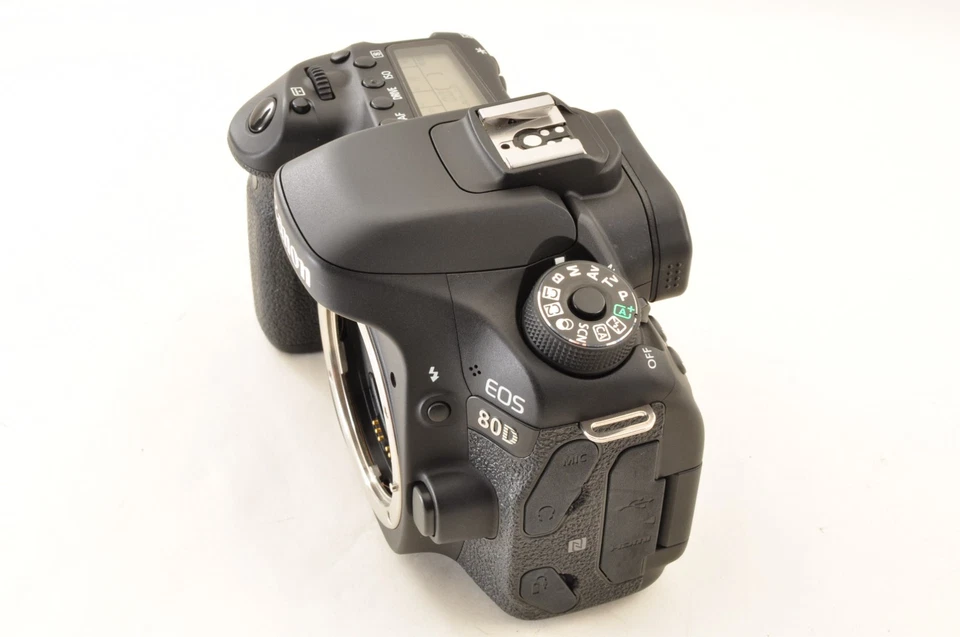 *Mint 890shot Canon EOS 80D /18-135mm F3.5-5.6 IS USM Lens DSLR Camera  #4682 - Image 3 of 4