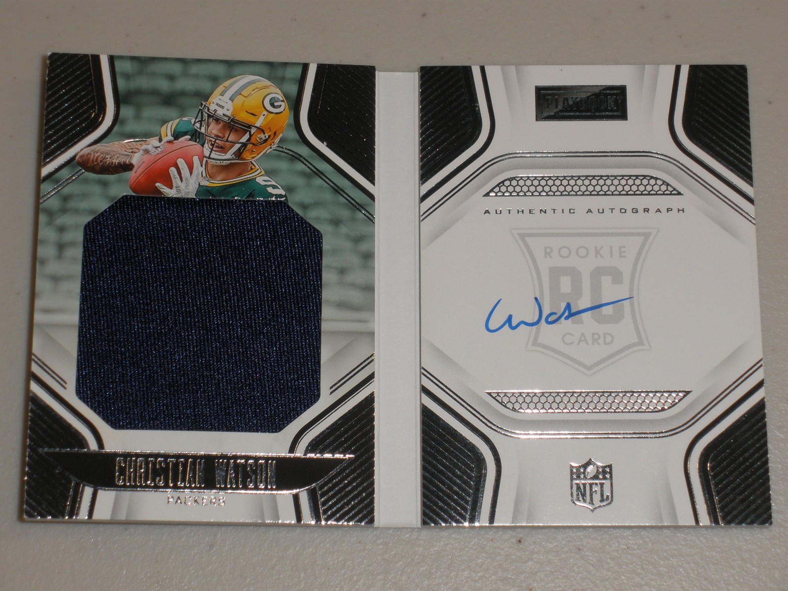 2022 Panini Playbook Booklet Autograph Auto Jersey Christian Watson 285/299 RC