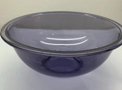 Pyrex #325 Purple Amethyst 2.5L Mixing Bowl