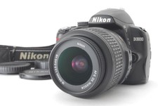 8,584 shots Nikon D3000 D-SLR Camera Body with AF-S 18-55mm VR Zoom Lens Japan