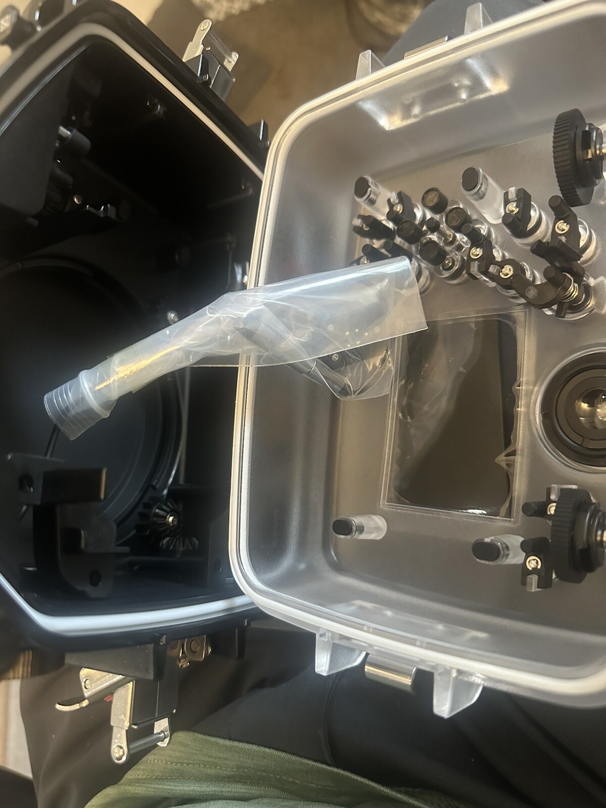 SeaFrogs 40M/130ft Underwater Camera Housing Waterproof Case for Nikon