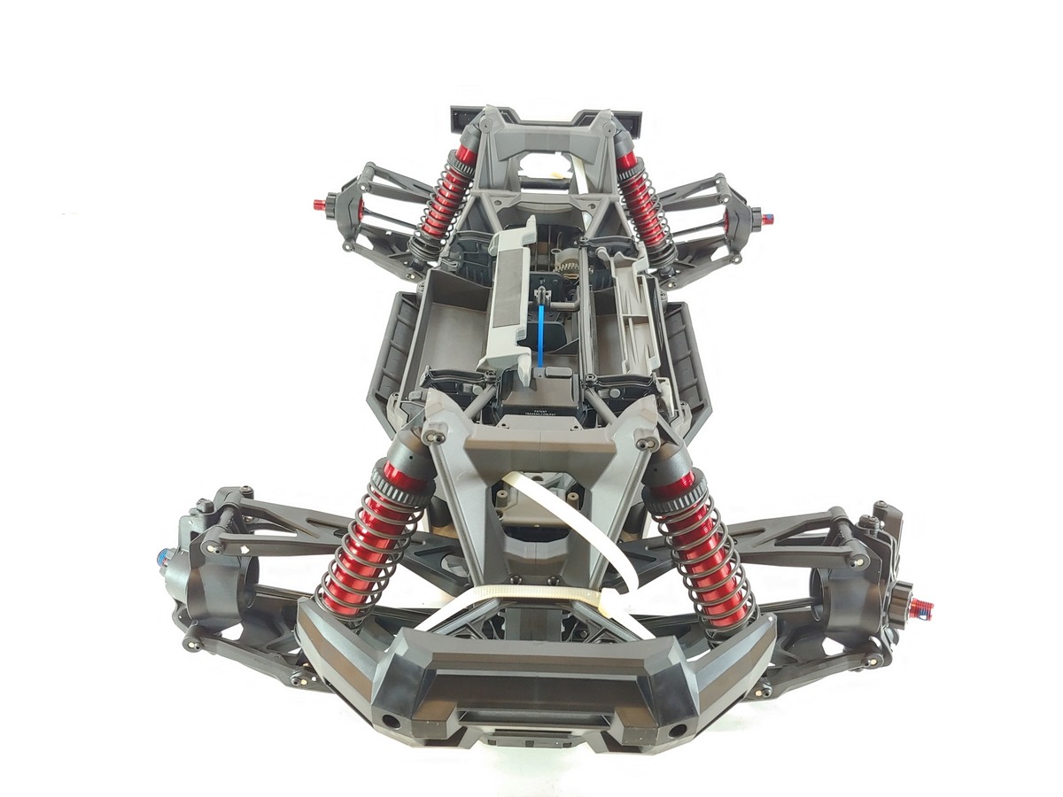 NEW TRAXXAS X-MAXX 8S MONSTER TRUCK ROLLER SLIDER CHASSIS
