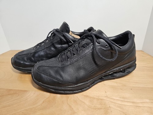 NEW BALANCE SNEAKER WW1105BL WOMANS Size 7 True Balance Toning Leather Black